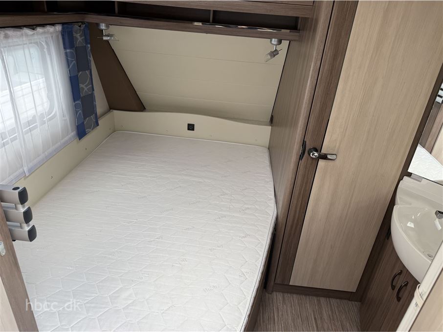 Hobby De Luxe 460 UFe